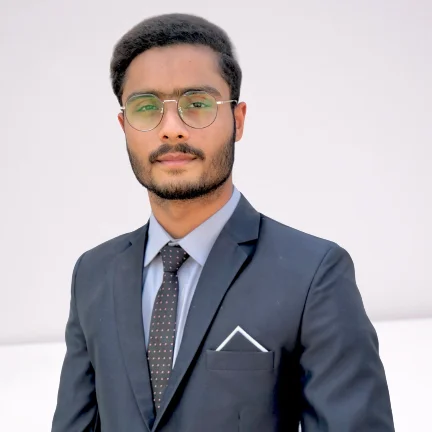 Muneeb Tariq Graphic Designer Video Editor